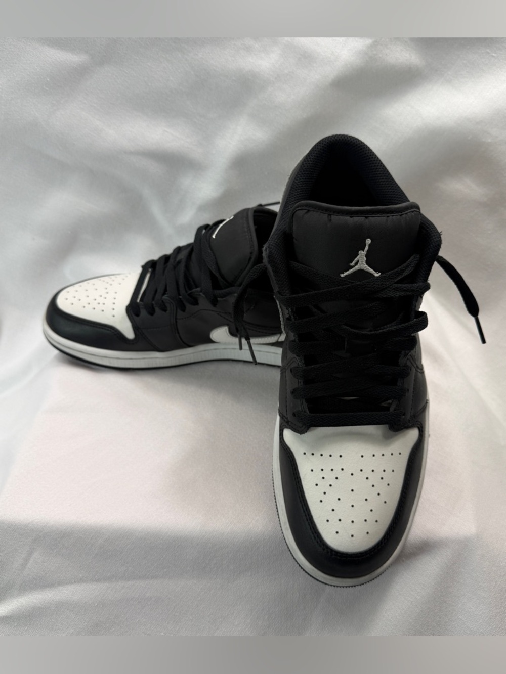 Men's Air Jordan Retro 1 Low Shoes (553558-043)